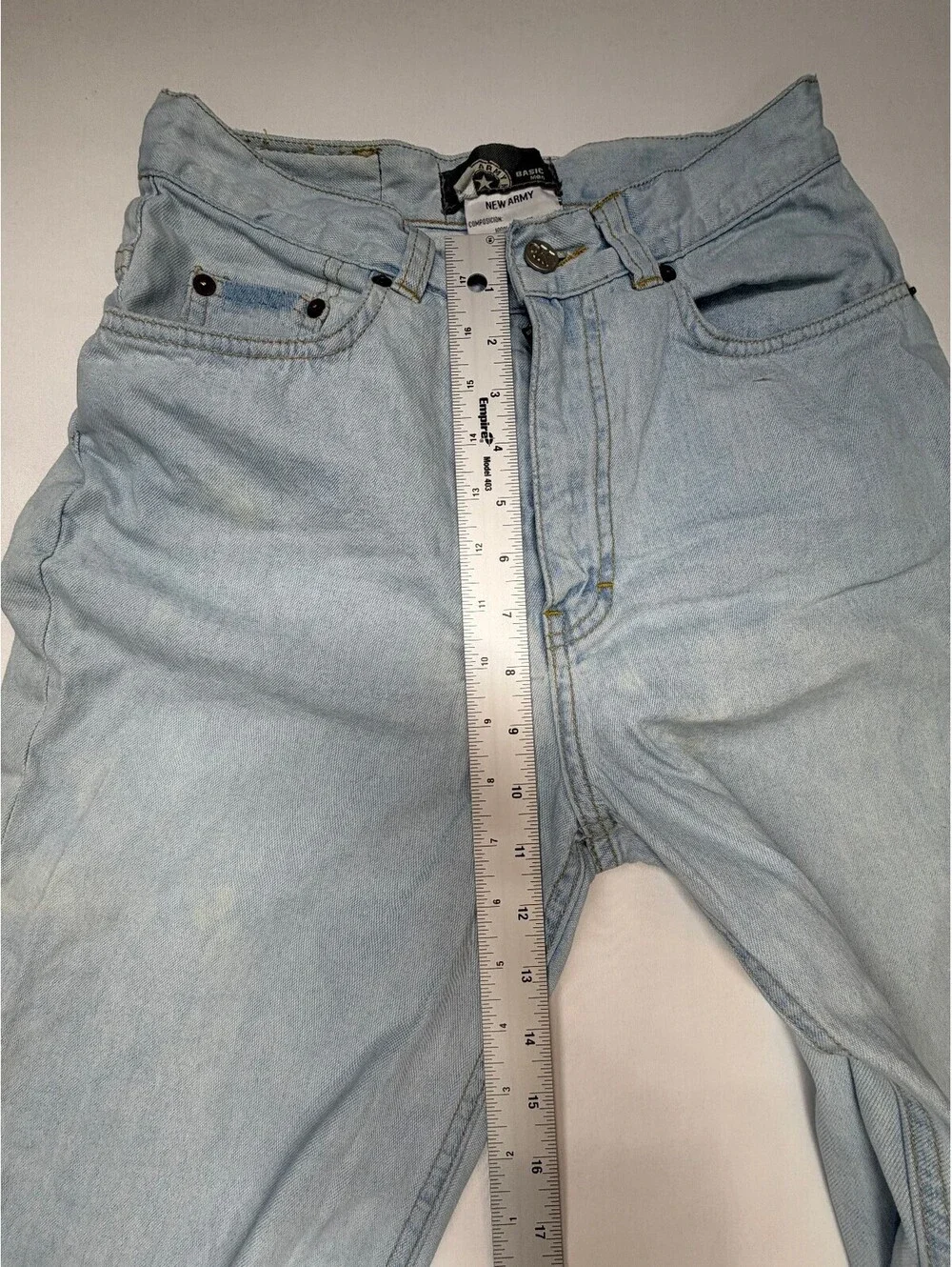 New Army Basic Men's Jeans Tapered Leg Mid-Rise Light Wash Zip Size 28 Blue